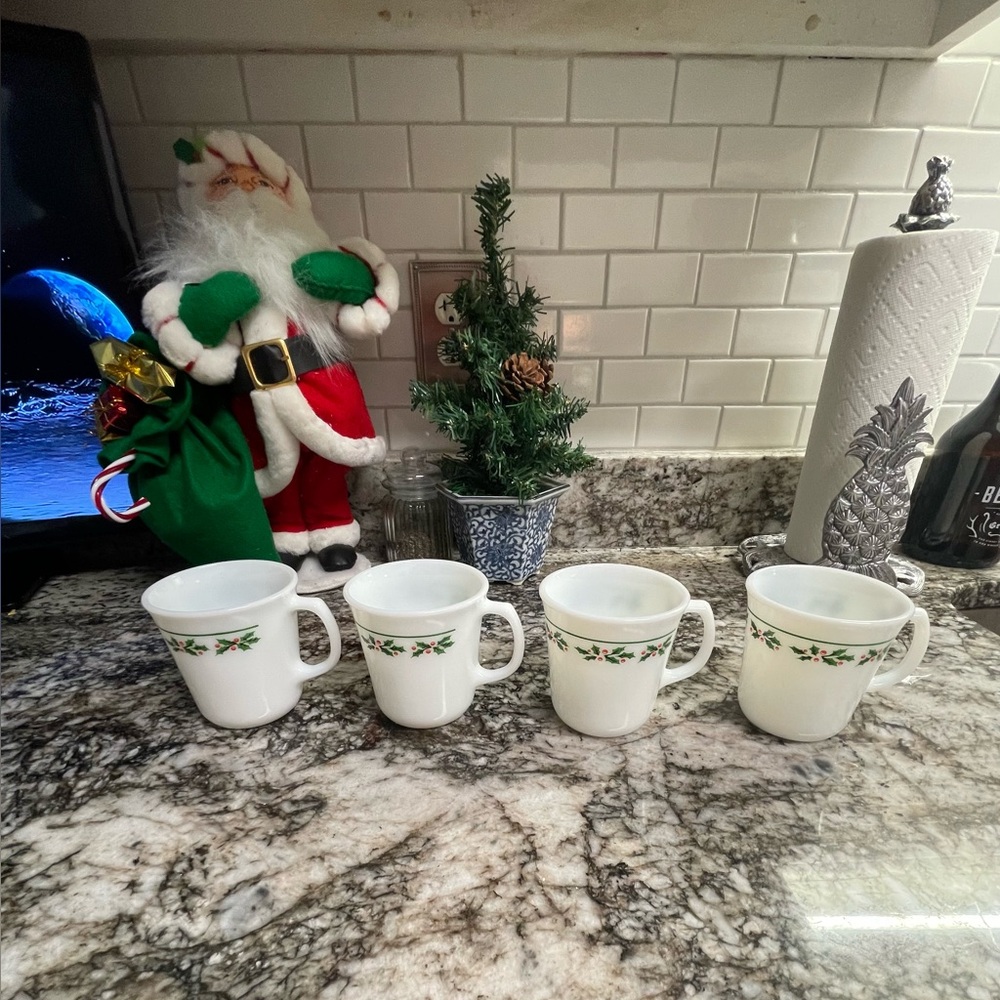 Festive Corelle “Holly Days” Dinnerware. - Picture 8 of 11